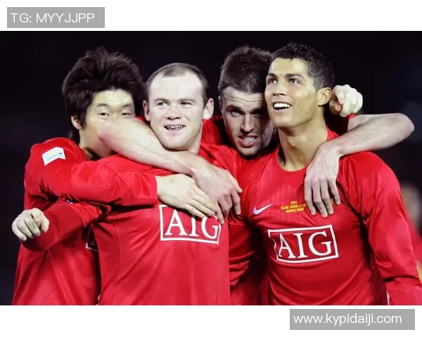 足球场上十大传奇球星激烈对决 打架画面震撼全场